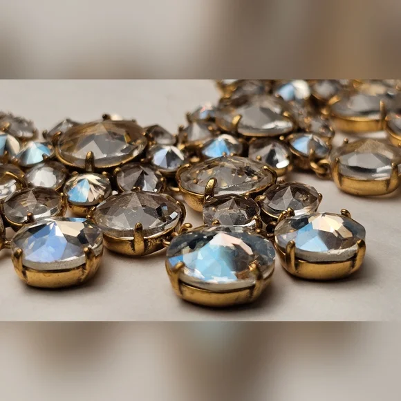 [J. CREW] Gold Crystal Drop Bib Statement Necklace - Picture 13 of 16